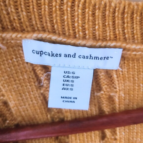Cupcakes and Cashmere Yellow Cable Knit V-Neck Sweater Vest Women's Size Small - Picture 5 of 7